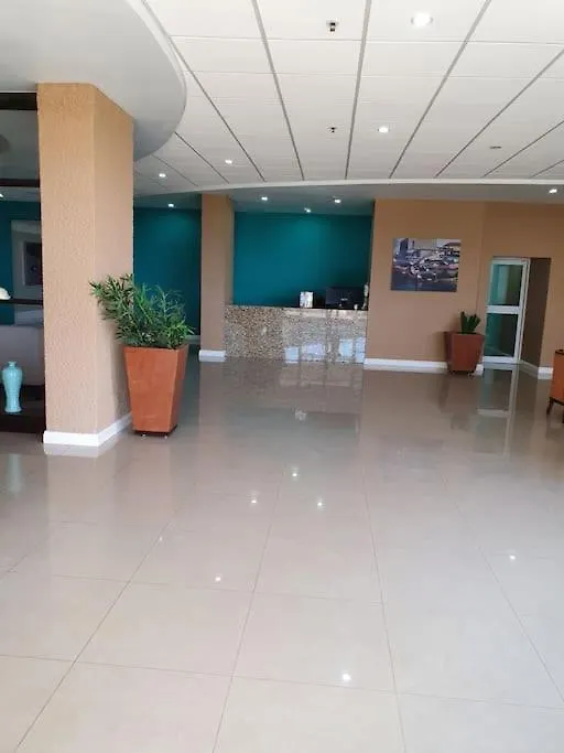 Bayfront Bluedream Luxurious 1Bed, 1Ba Apt Portmore Apartment