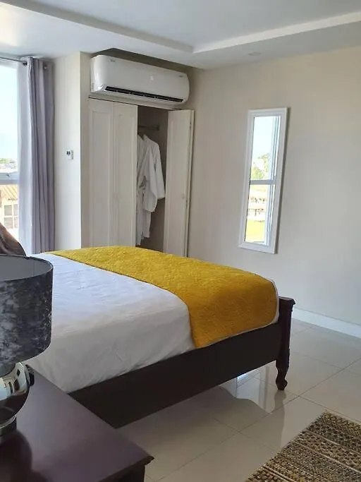 Apartment Bayfront Bluedream Luxurious 1Bed, 1Ba Apt Portmore Jamaica