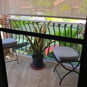 The Palms- Caribbean Estates -10 Minutes From The Beach- Gated Community Apartment
