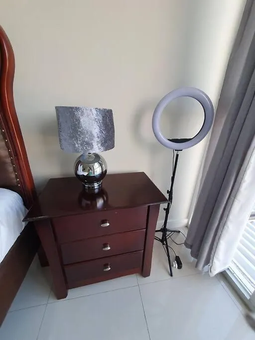 Bayfront Bluedream Luxurious 1Bed, 1Ba Apt Portmore